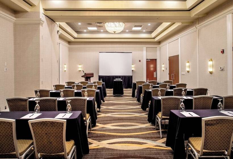 Отель Doubletree By Hilton Collinsville St. Louis
