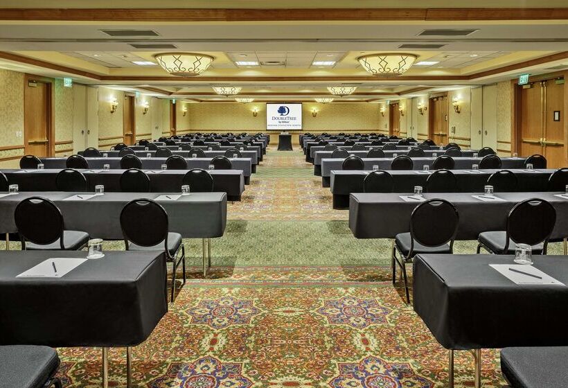בית מלון כפרי Doubletree By Hilton Denver Central Park