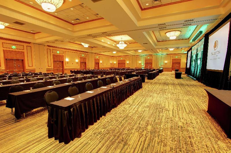 בית מלון כפרי Doubletree By Hilton Denver Central Park