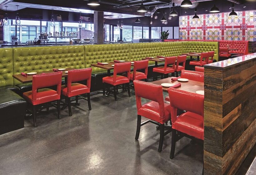 Doubletree By Hilton Hotel St. Paul Downtown