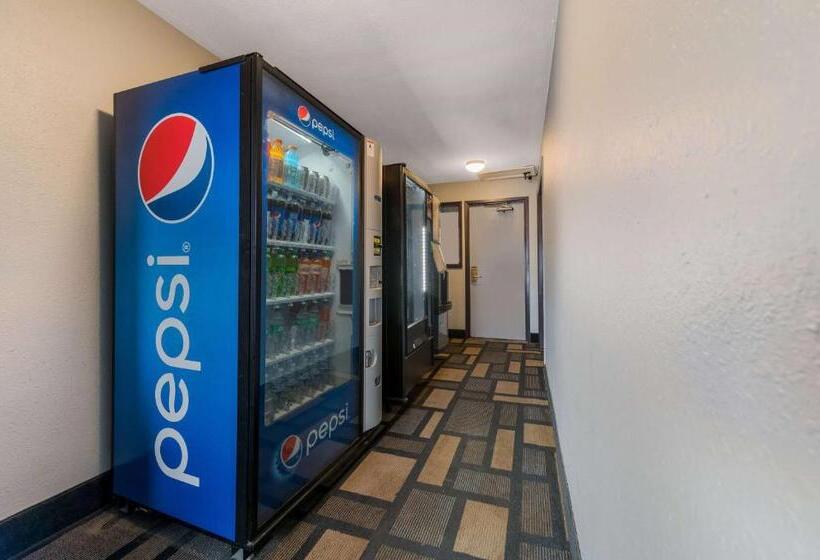 فندق Baymont By Wyndham Iron Mountain