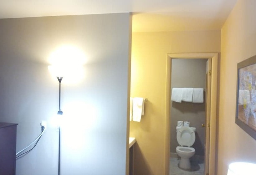 فندق Baymont By Wyndham Iron Mountain