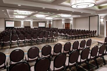 هتل Fairfax Marriott At Fair Oaks