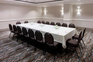 هتل Fairfax Marriott At Fair Oaks