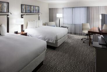 هتل Fairfax Marriott At Fair Oaks