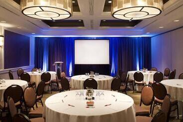 هتل Fairfax Marriott At Fair Oaks