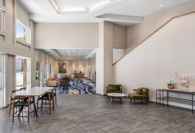בית מלון כפרי Fairfield Inn And Suites By Marriott San Jose Airport