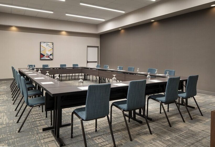 ホテル Four Points By Sheraton Tucson Airport