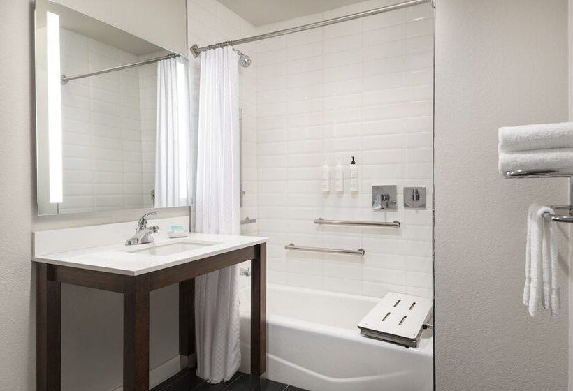 ホテル Four Points By Sheraton Tucson Airport