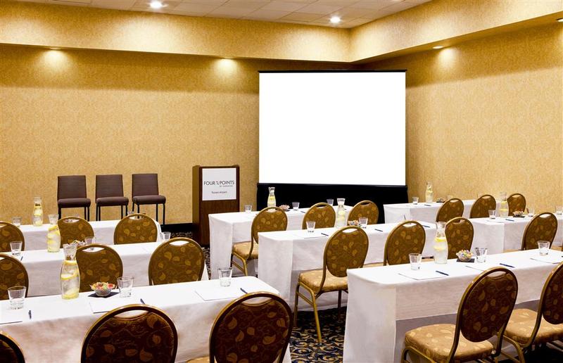 ホテル Four Points By Sheraton Tucson Airport