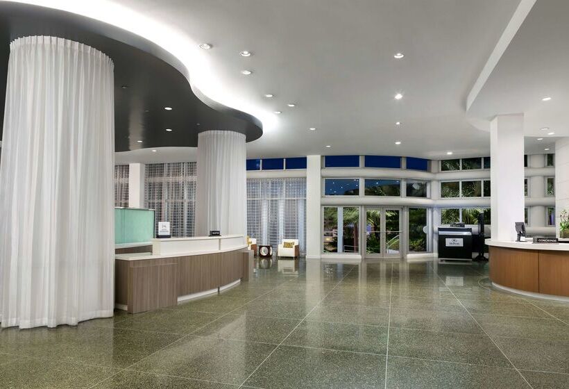 هتل Hilton Cabana Miami Beach Resort