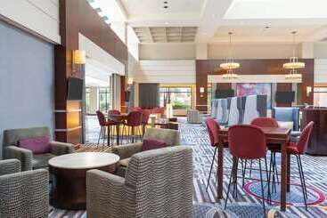 هتل Hilton Fairfax