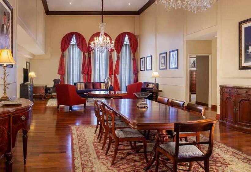 هتل Hilton Fort Worth