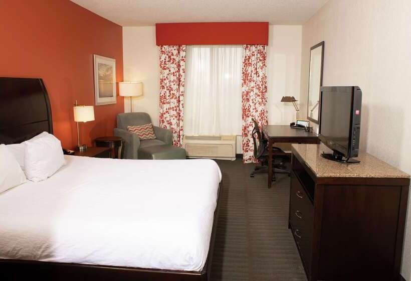 هتل Hilton Garden Inn Springfield, Il