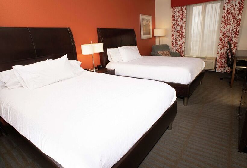 هتل Hilton Garden Inn Springfield, Il