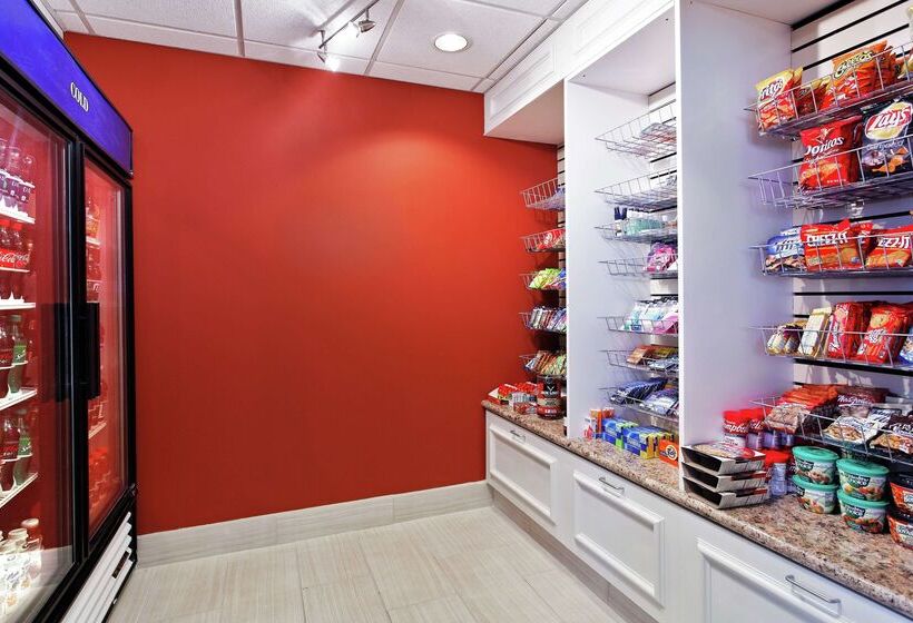 هتل Hilton Garden Inn Springfield, Il