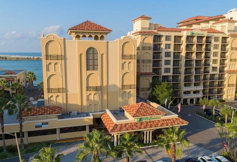 هتل Holiday Inn  & Suites Clearwater Beach