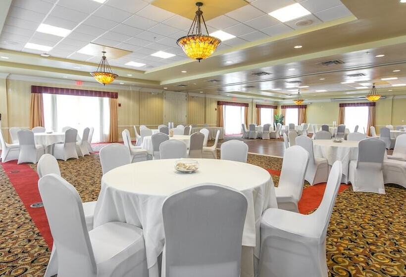 هتل Holiday Inn & Suites Clearwater Beach, An Ihg
