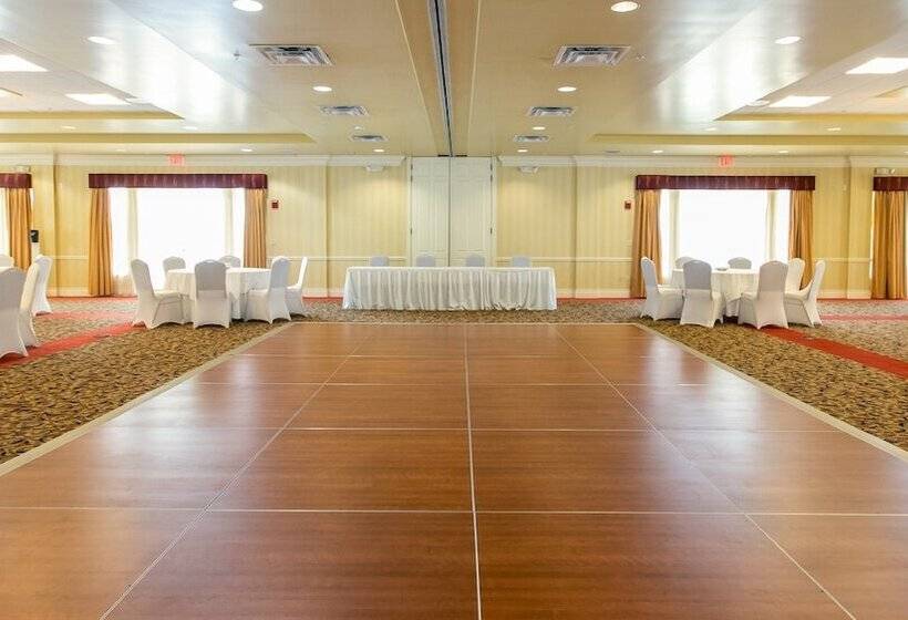 هتل Holiday Inn & Suites Clearwater Beach, An Ihg