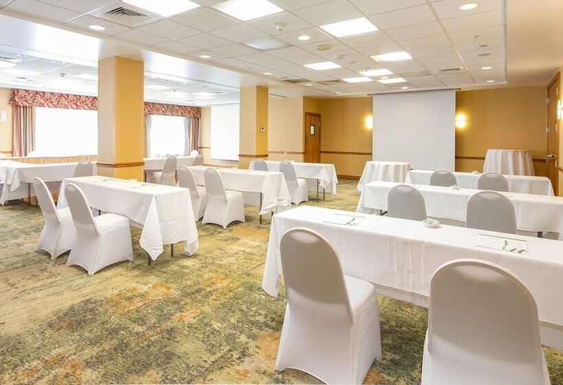 هتل Holiday Inn & Suites Clearwater Beach, An Ihg