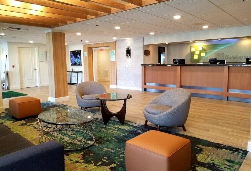 هتل Holiday Inn  & Suites Parsippany/fairfield