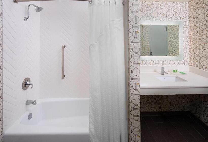 هتل Holiday Inn Charlottesville Monticello, An Ihg