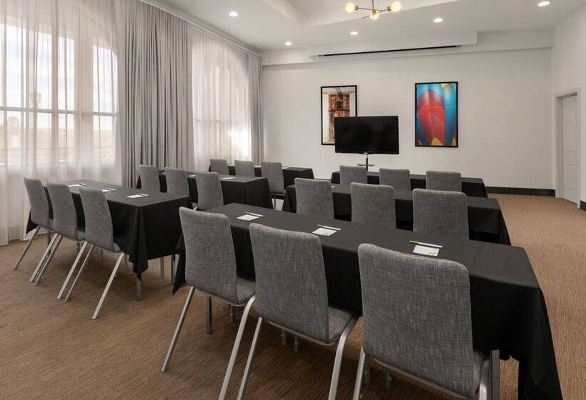 هتل Holiday Inn El Paso West   Sunland Park By Ihg