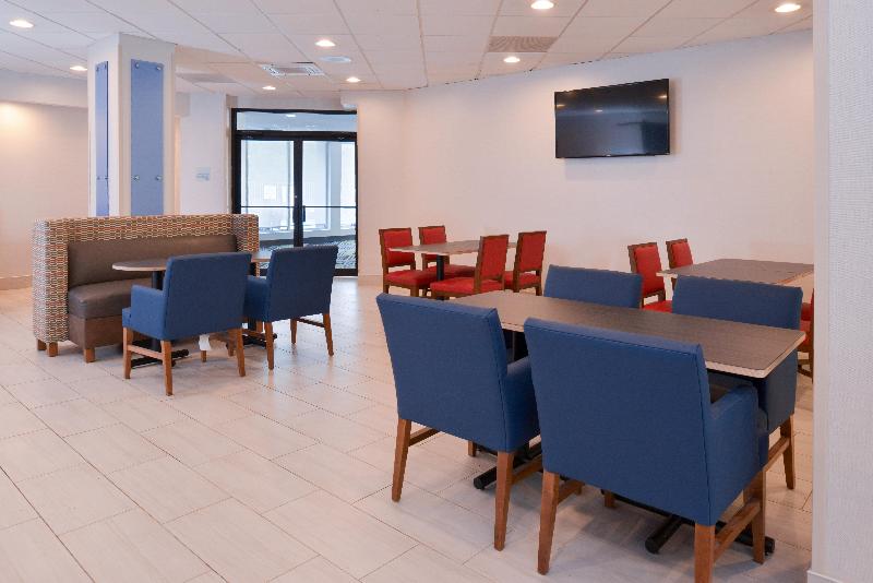 Отель Holiday Inn Express Towson Baltimore North, An Ihg