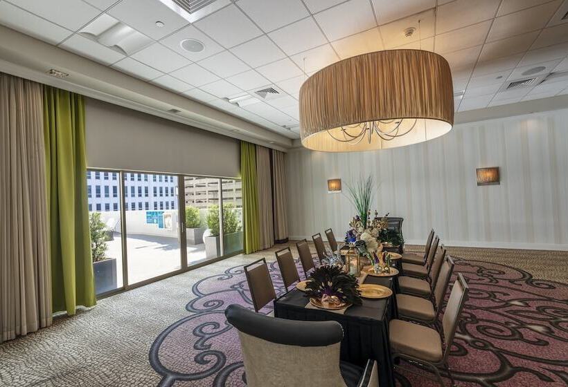 هتل Holiday Inn New Orleans Downtown Superdome, An Ihg