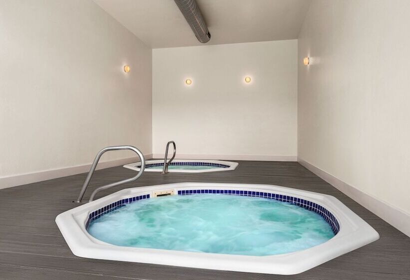 هتل Holiday Inn Ocean City, An Ihg