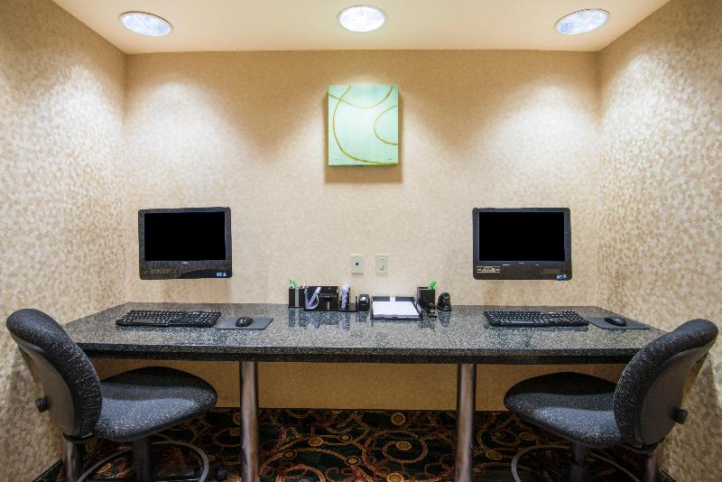 هتل Holiday Inn Riverton Convention Center, An Ihg