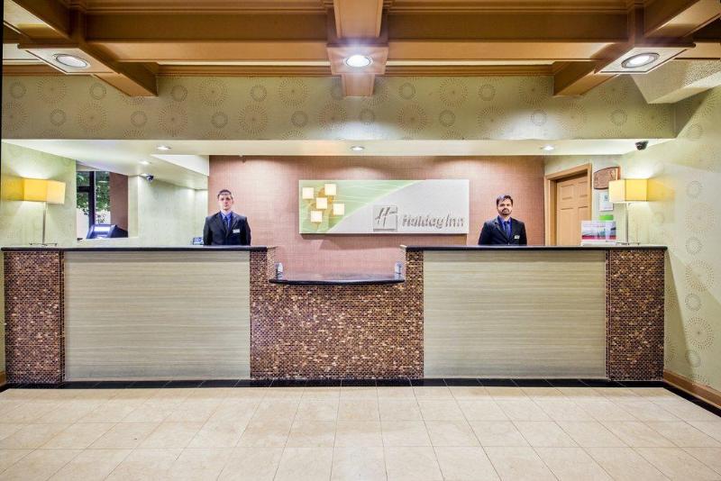 هتل Holiday Inn Roanoke   Tanglewood Route 419 & I 581, An Ihg