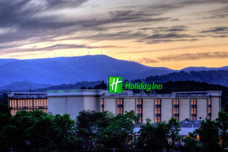 هتل Holiday Inn Roanoke   Tanglewood Route 419 & I 581, An Ihg