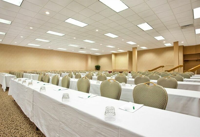 فندق Holiday Inn Rolling Mdws-Schaumburg Area