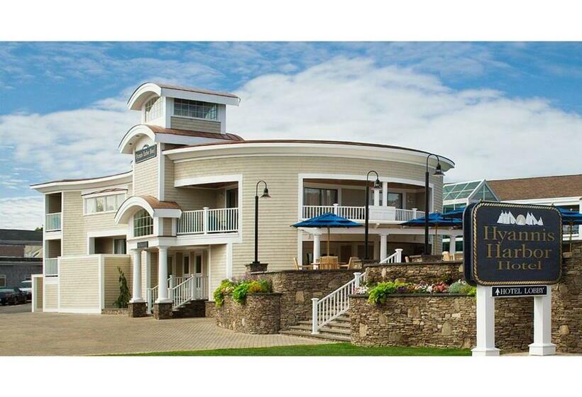 هتل Hyannis Harbor