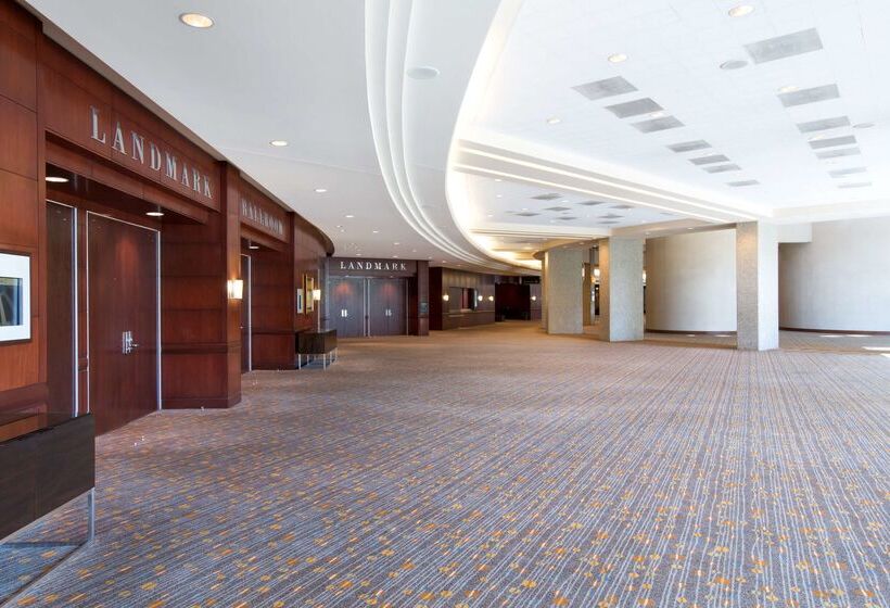 هتل Hyatt Regency Dallas