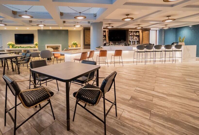 בית מלון כפרי Hyatt Regency Long Beach