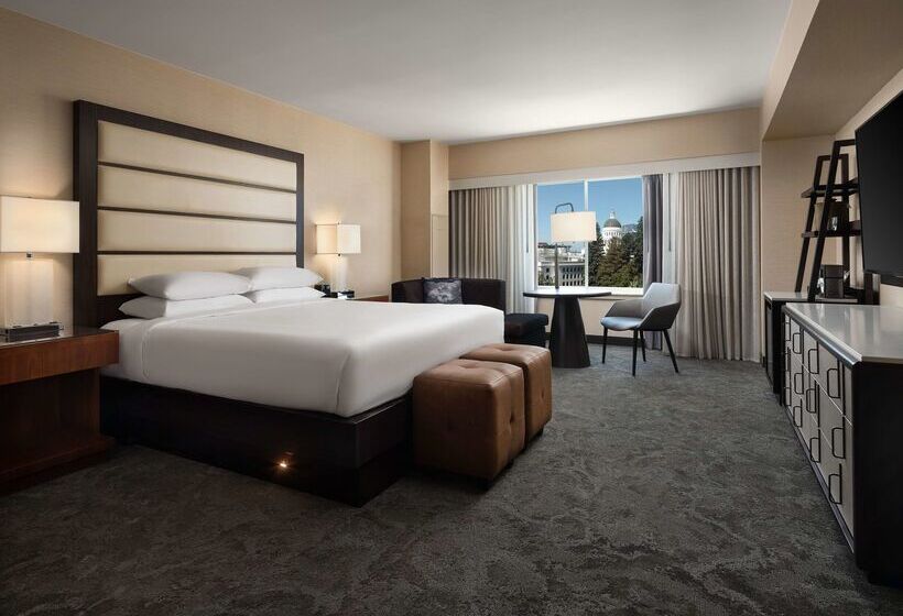 هتل Hyatt Regency Sacramento