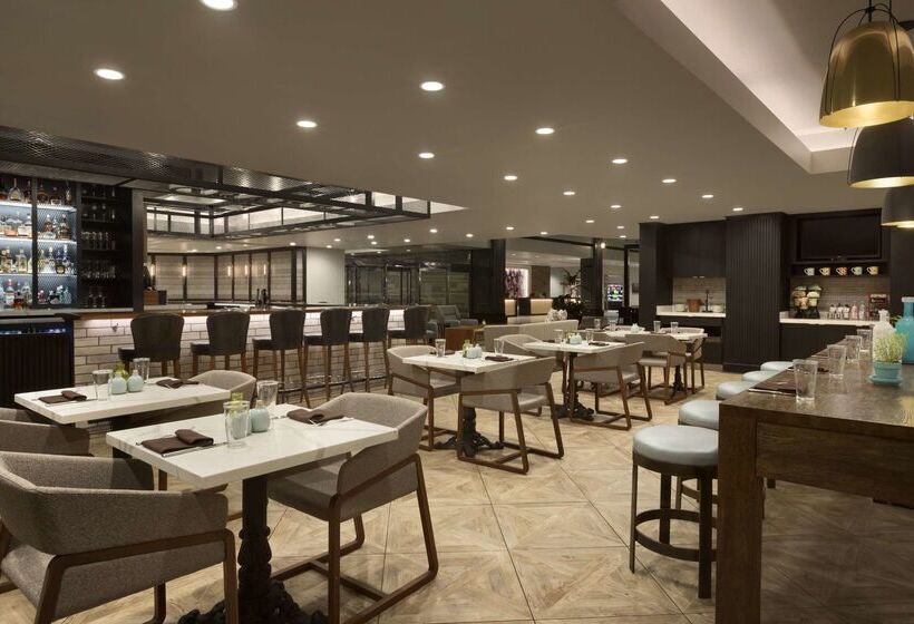 هتل Hyatt Regency Savannah