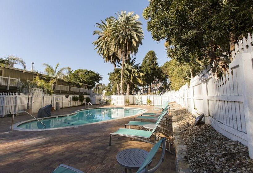 בית מלון כפרי Inn At Morro Bay