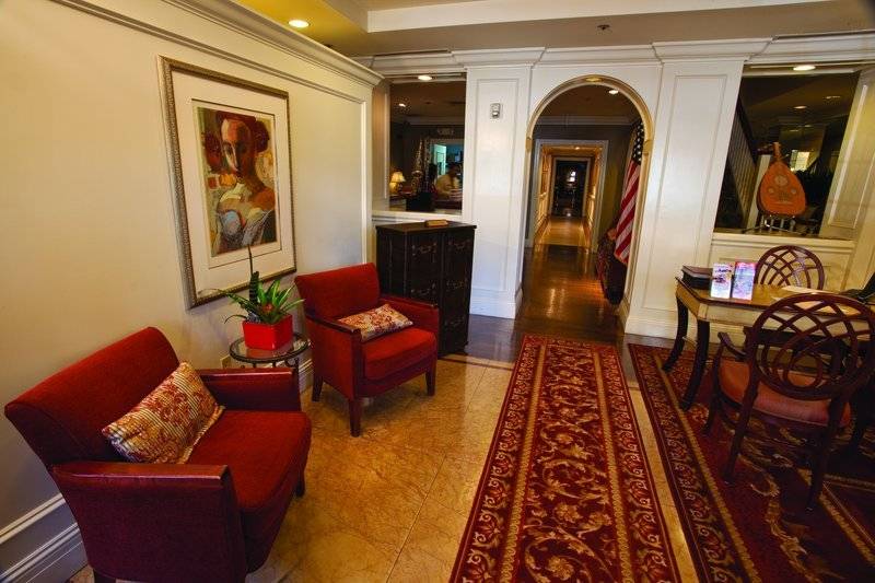 هتل Inn At The Opera