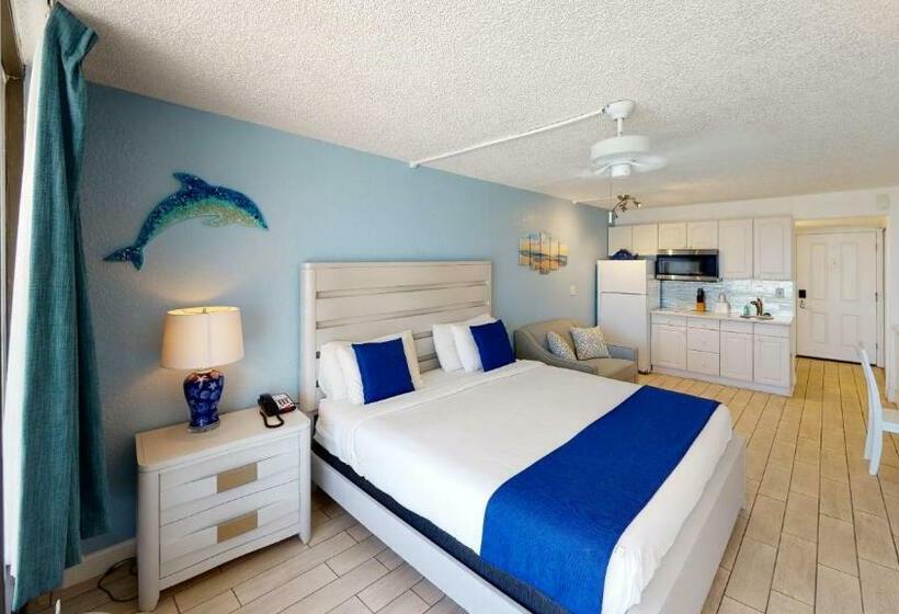 فندق Island Inn Beach Resort