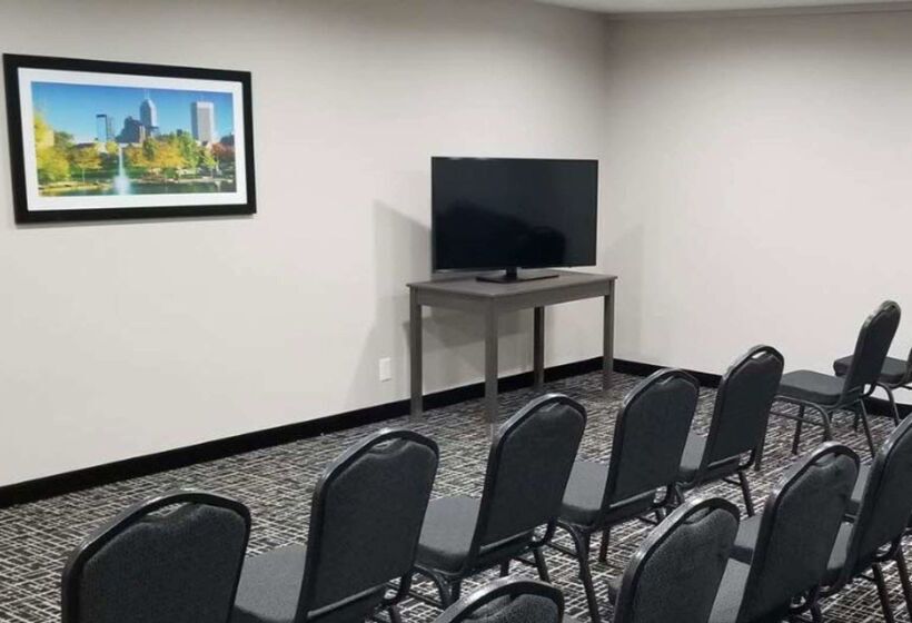 هتل La Quinta Inn & Suites By Wyndham Indianapolis Downtown