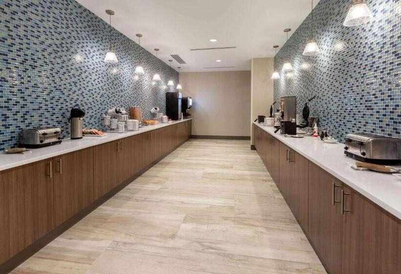 ホテル La Quinta Inn & Suites By Wyndham Middletown