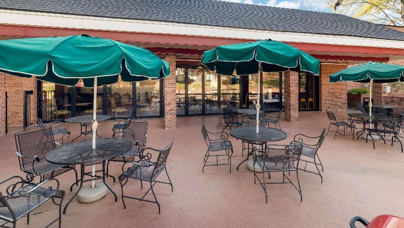Magnuson Grand Hotel And Conference Center Tyler