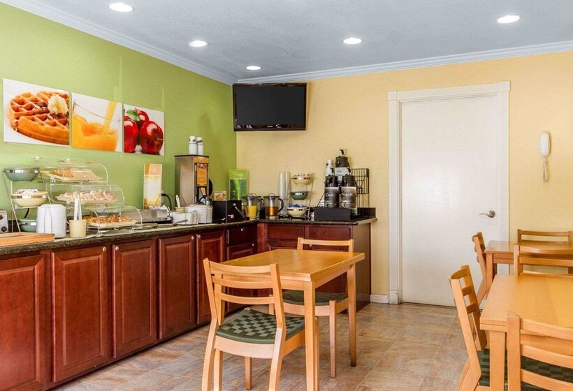 هتل Quality Inn Ukiah