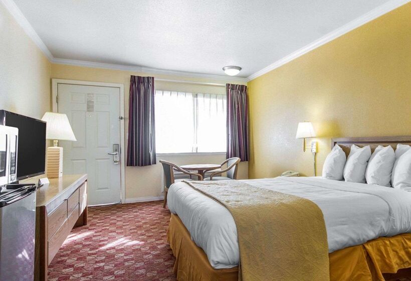 هتل Quality Inn Ukiah