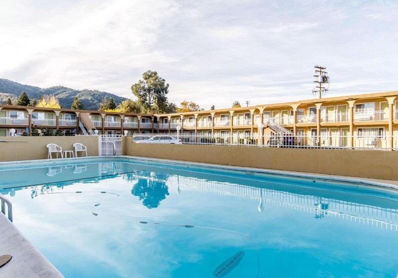 هتل Quality Inn Ukiah