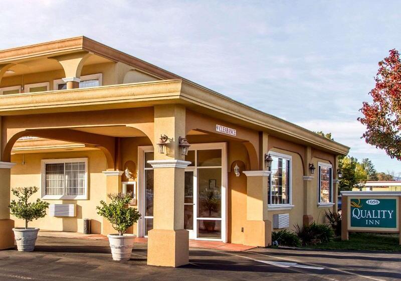 هتل Quality Inn Ukiah
