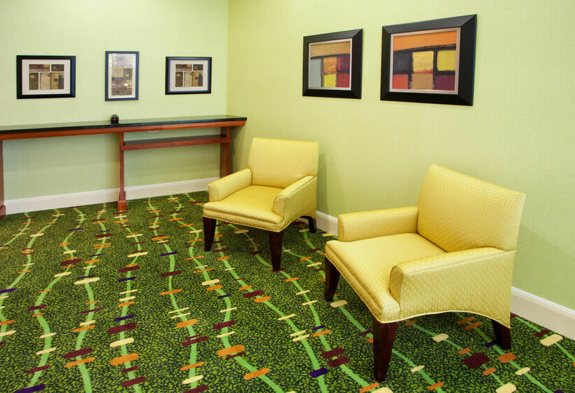 Отель Quality Inn